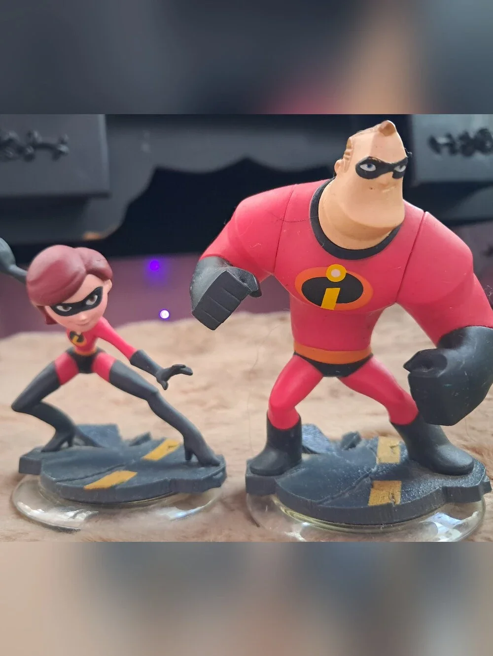 Mr. Incredible & Elastigirl Disney Infinity Playable Character Set